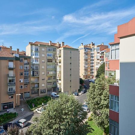 In Bed With Lisbon 8N Apartment Amadora Luaran gambar